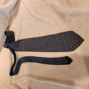 VanHeusen Men's tie 👔, lightly used,  blue